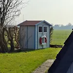 Hébergement de vacances Mien Leevsten *
